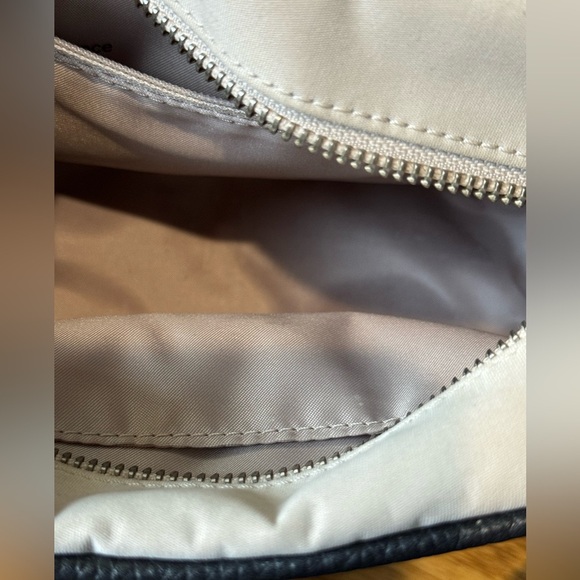 Lululemon Now and Always Crossbody - Picture 5 of 9